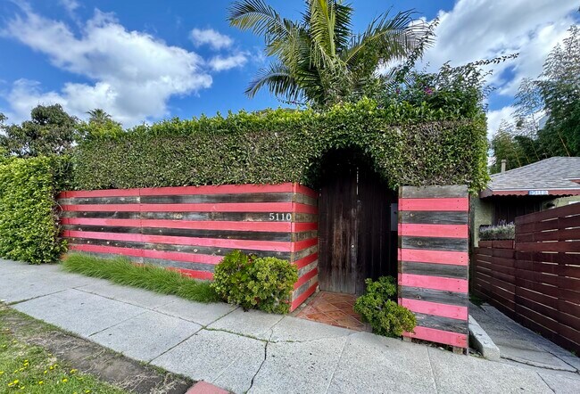 Foto del edificio - 5110 Inglewood Blvd