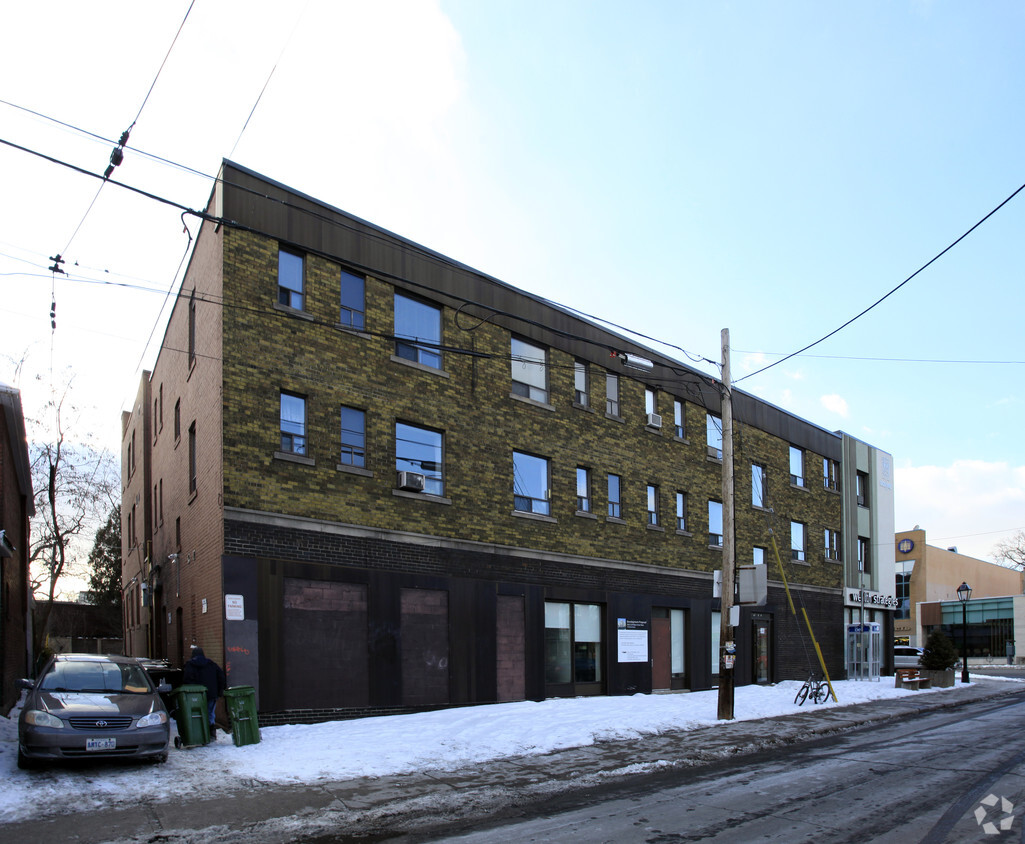 Primary Photo - 2265-2279 Bloor St W