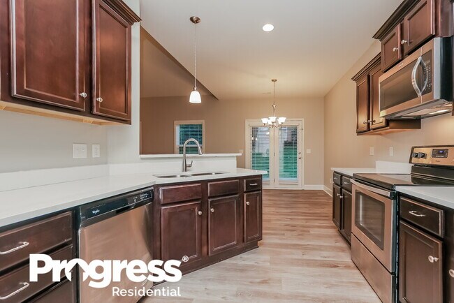 Building Photo - 1821 Belle Arbor Dr
