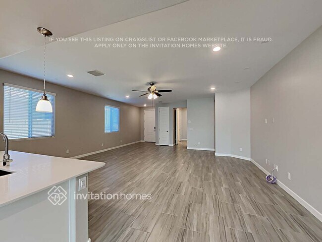 Foto del edificio - 16537 W Alameda Rd