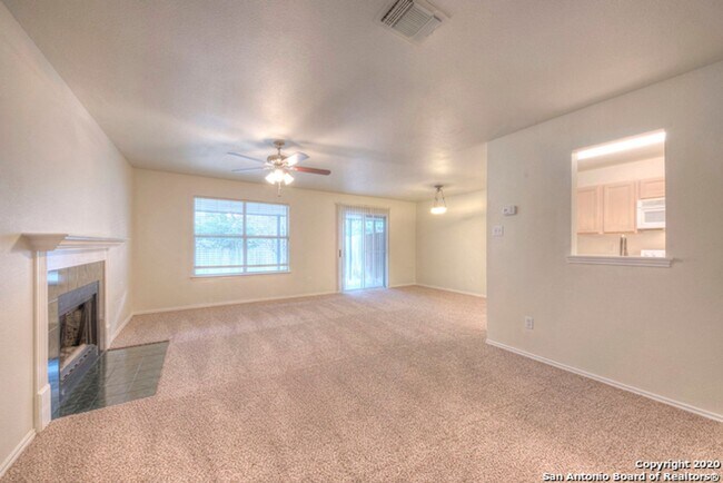 Foto del edificio - 3 Bedroom/2.5 Bath located in Villas at Northgate
