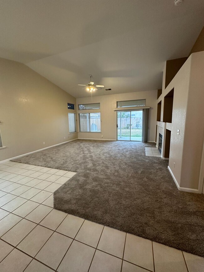 Foto del edificio - 2260 E Niles Ave