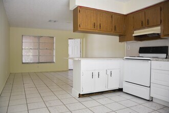 Building Photo - 1718 Juno Rd