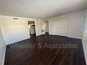 Building Photo - 546 E 450 S