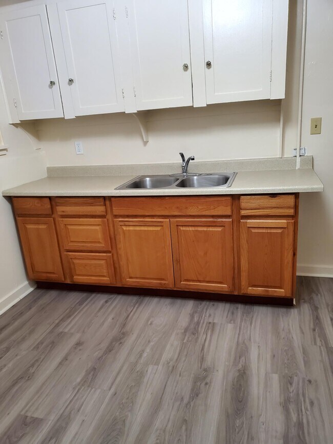 Kitchen - 1029 4th St