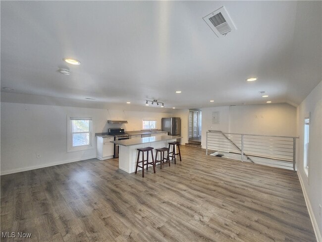 Foto del edificio - 4302 John Ave