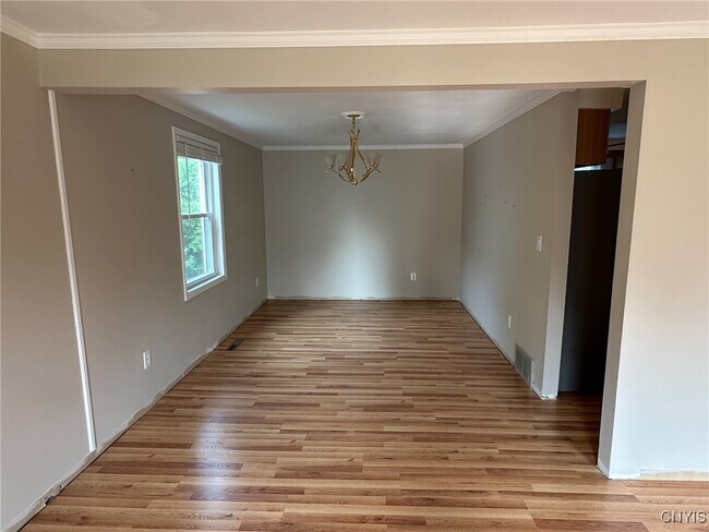 Foto del edificio - 6846 Crystalwood Dr