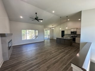 Building Photo - 10402 W Graber Cir