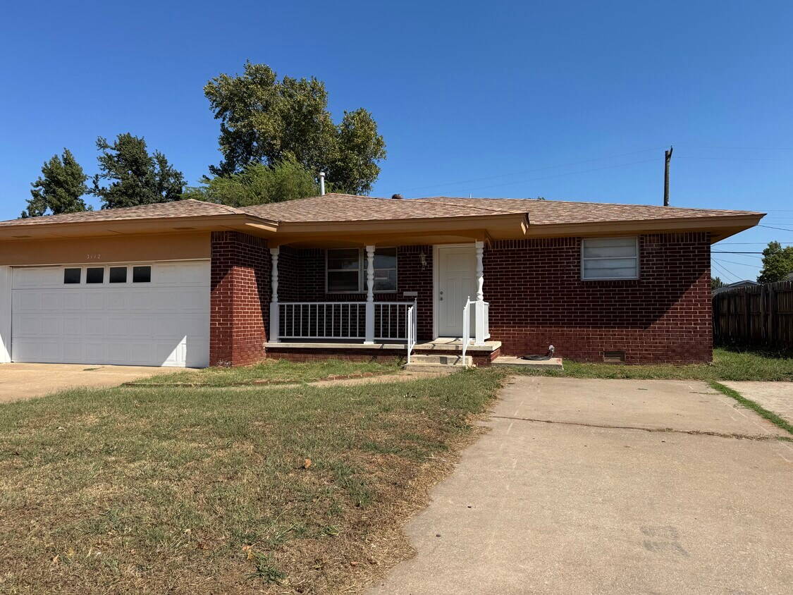Foto principal - 3112 N Viewpoint Dr