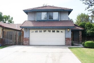 Building Photo - 4615 Gardenwood Ln