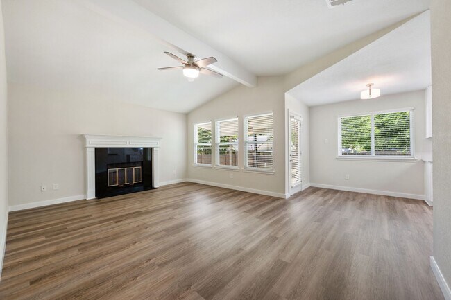 Foto del edificio - GREAT 3/2 HOME IN THE HEART OF NE AUSTIN!