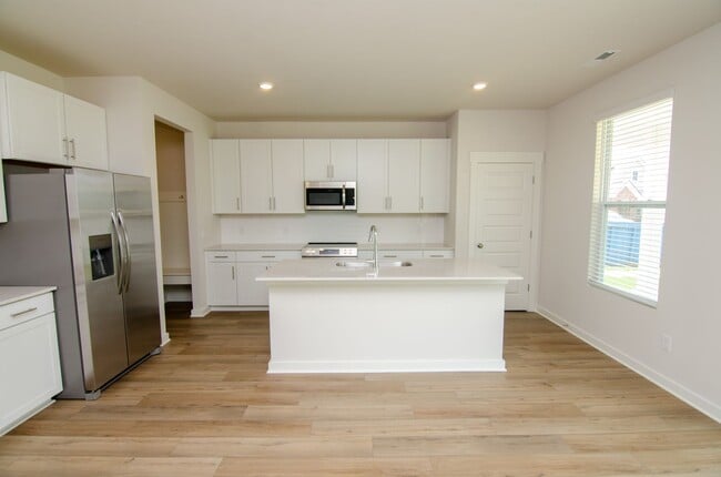 Building Photo - 170 Southwind Run