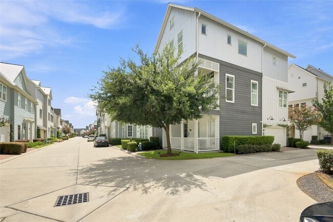 Foto del edificio - 8653 Green Kolbe Ln