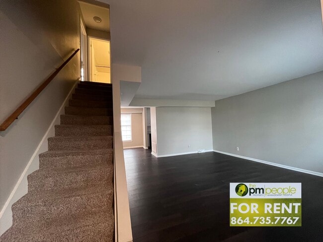 Photo - Excellent Location! 4/2.5 Townhome Available!