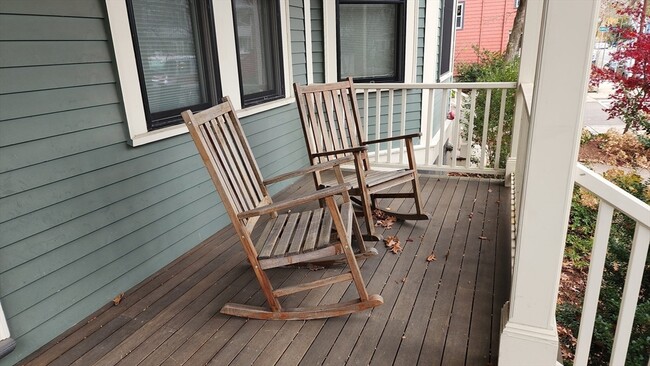 Building Photo - 465-467 Huron Ave