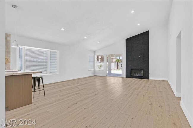 Foto del edificio - 8 Barton Spring Cir