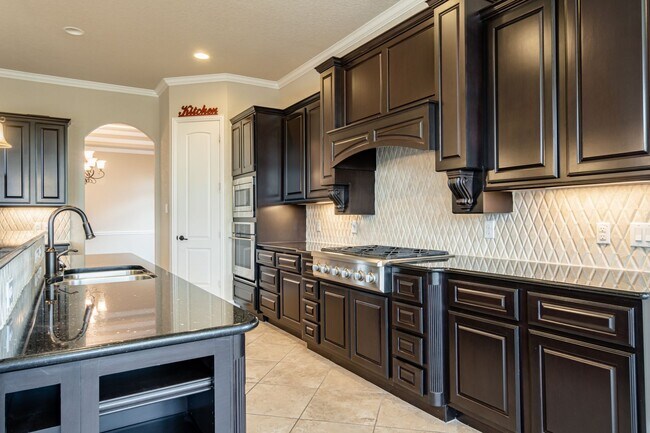 Building Photo - WoW A home with it ALL