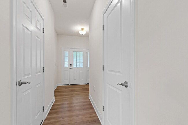 Foto del edificio - Spacious 3-Bedroom Townhome in Durham!