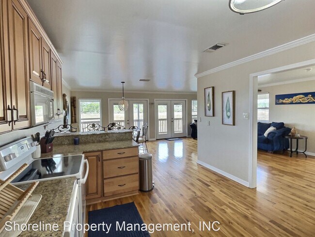 Foto del edificio - 2 br, 1 bath House - 8720 W. Simmons Bayou