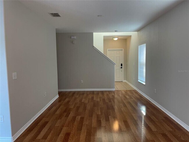 Foto del edificio - 1035 Seminole Sky Dr