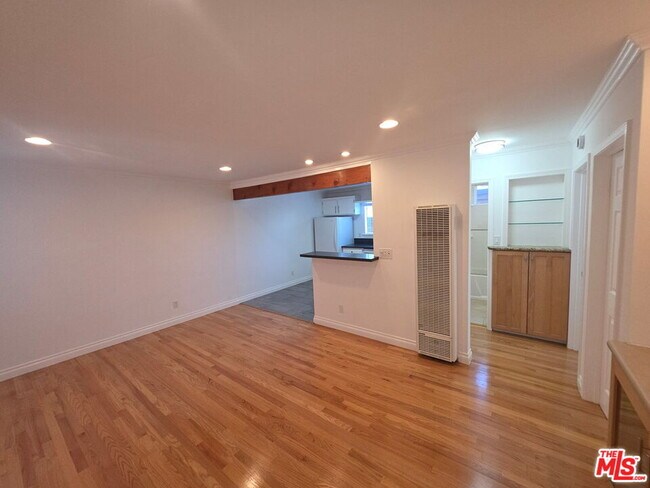 Foto del edificio - 305 Broadway St