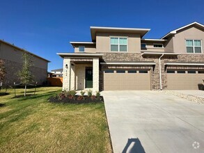 Building Photo - 404 Brody Ln
