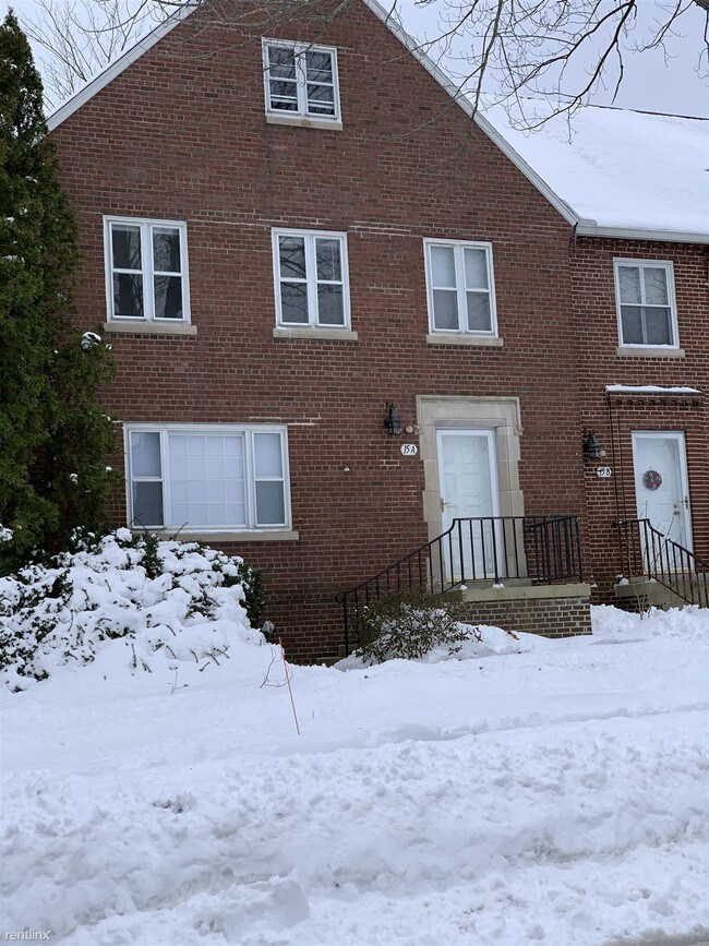 Foto del edificio - 3 br, 3.5 bath Townhome - 15 Elm Road