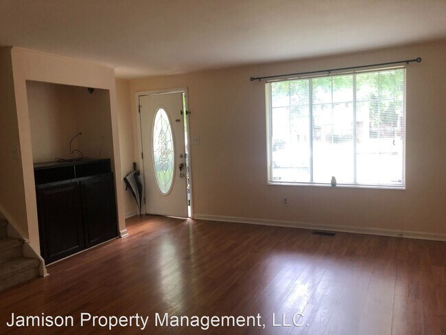 Foto del edificio - 3 br, 2.5 bath House - 6315 Holly Knoll Drive