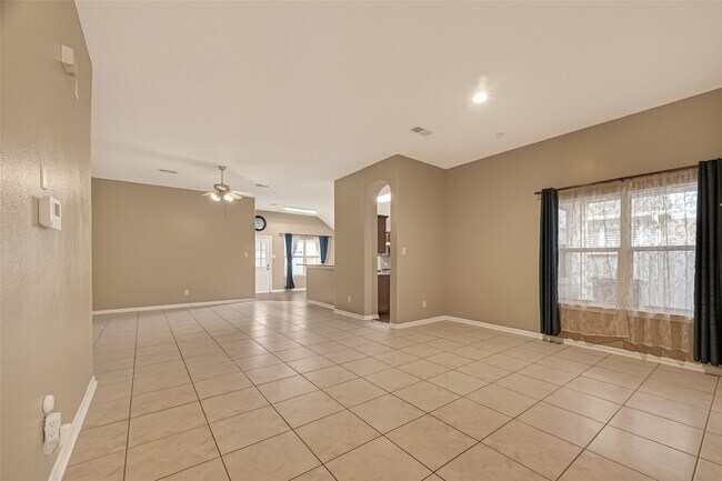 Foto del edificio - 9022 Clearwood Landing Blvd