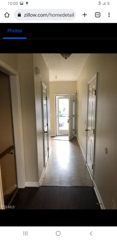 Foto del edificio - 102 Yellowstone Ct