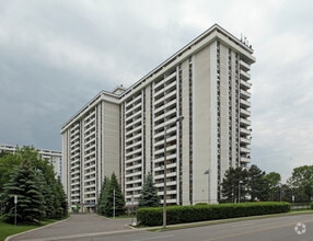 Building Photo - 7 St. Dennis