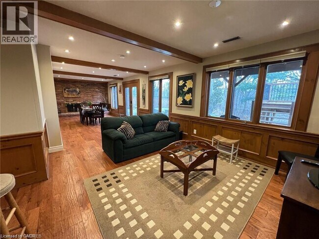 Building Photo - 2287 Duncaster Dr