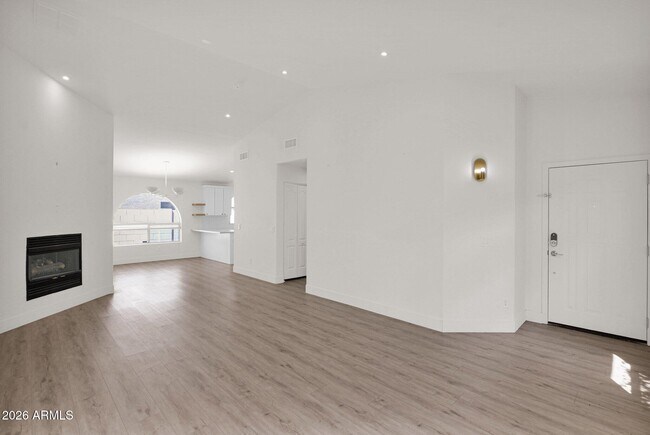 Foto del edificio - 3941 E Monona Dr