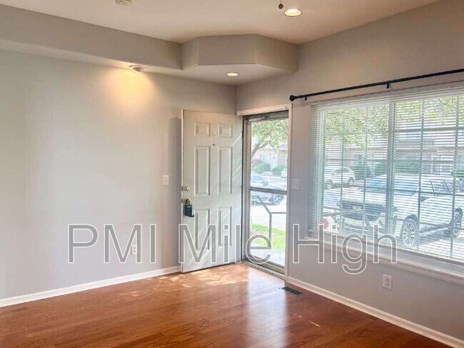 Building Photo - 3005 W 107th Pl