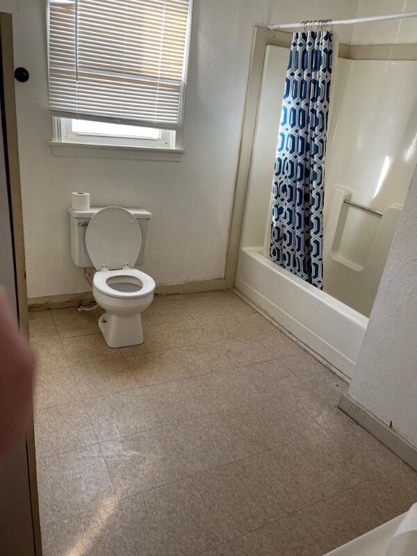 Foto del edificio - 627 W 17th St