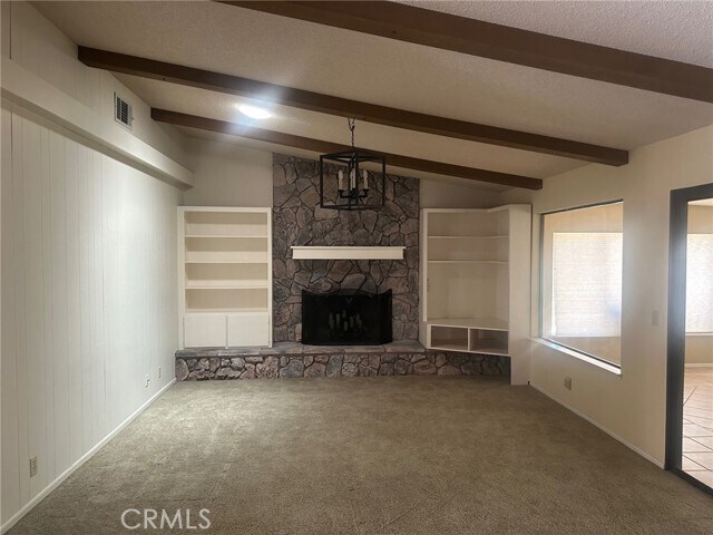 Foto del edificio - 27931 Evergreen Ln