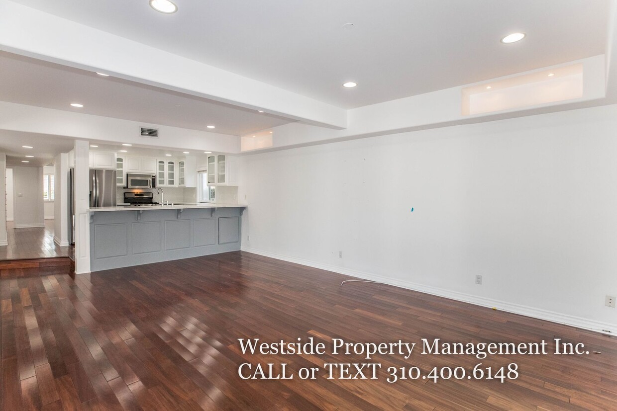 Westchester 4BD/3.5BA + Garage/Office - Westchester  4BD/3.5BA + Garage/Office