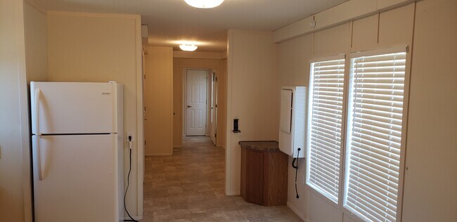 Foto del edificio - 17020 Meridian Blvd