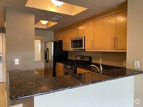 Building Photo - 220 E Flamingo Rd