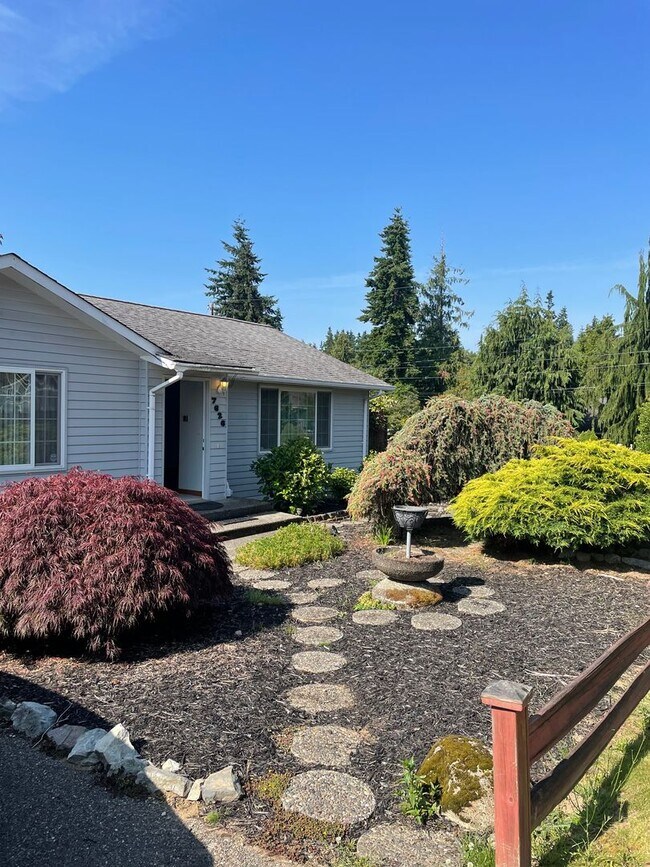 Foto del edificio - 2 BR/1.75 BA home in Edmonds