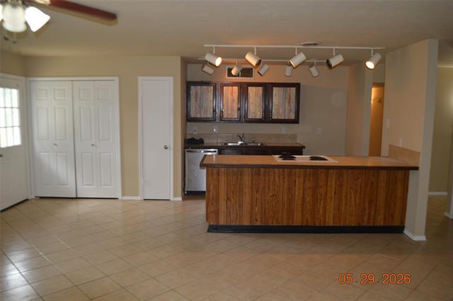 Foto del edificio - 5225 Worley Dr
