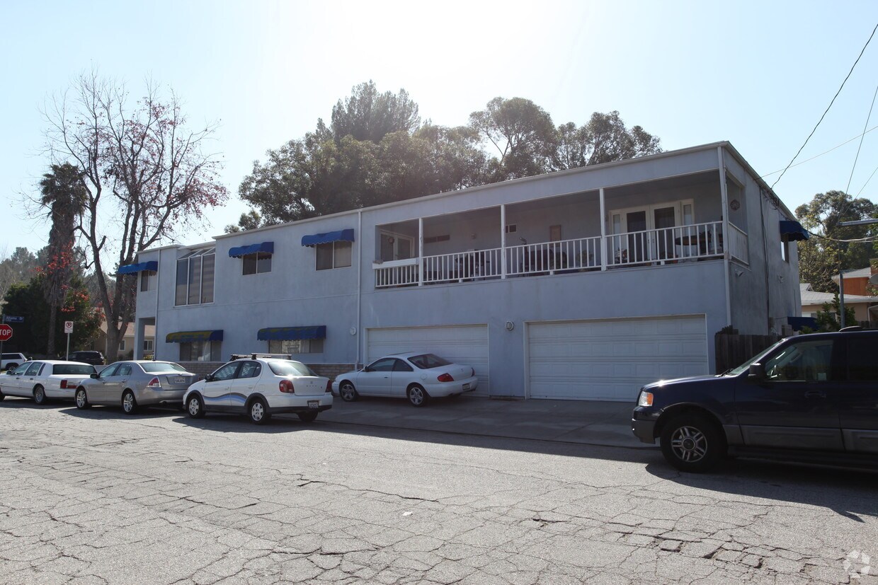 Foto del edificio - 5321-5325 Costanso St
