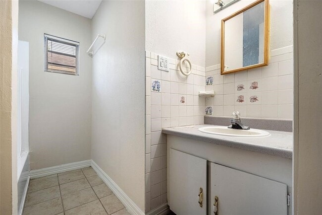 Foto del edificio - 3001 Rust Ave