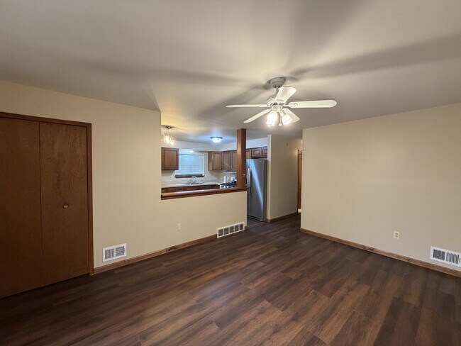 Building Photo - 27741 Delton St