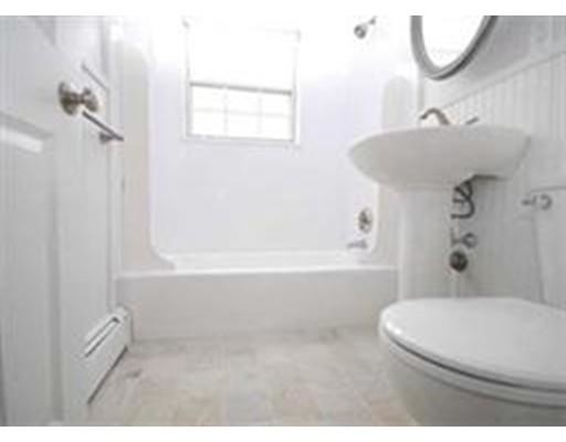 Building Photo - 16 Tremont St