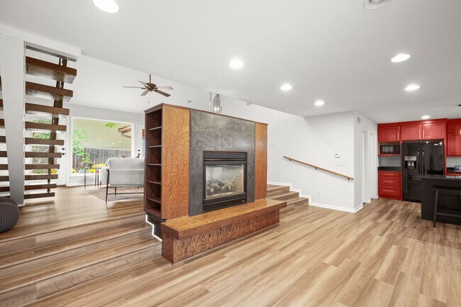 Building Photo - 4116 Creek Ledge
