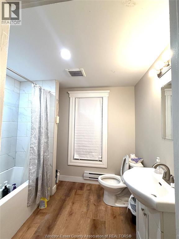 Photo du bâtiment - 235-237 CRAWFORD Unit# UPPER