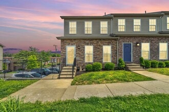 Building Photo - 2548 Murfreesboro Pike