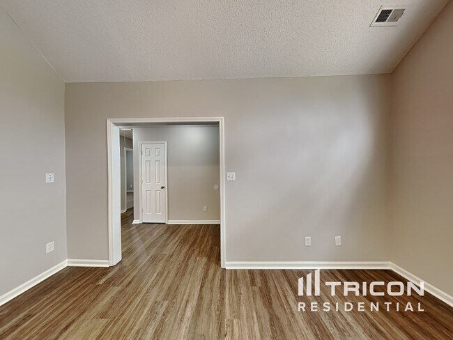 Foto del edificio - 2127 Dawn Ridge