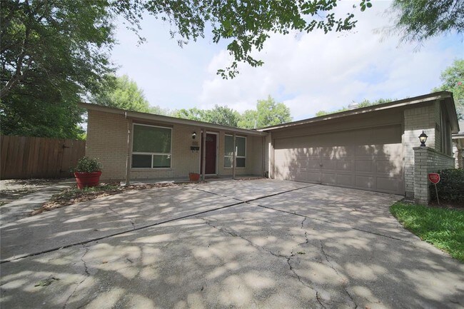 Building Photo - 5614 Dryad Dr